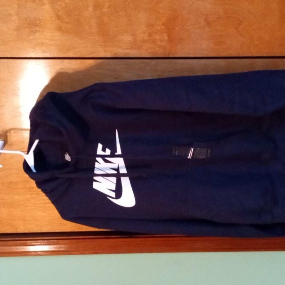 New Nike sweatshirt